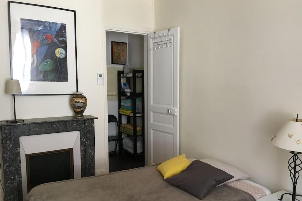 Grand Appartement Proche Cathedrale 4 Pers Reims Exterior foto