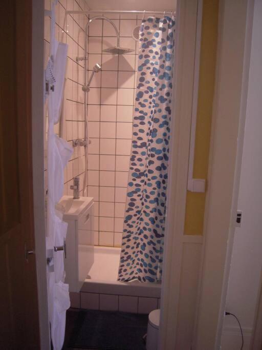 Grand Appartement Proche Cathedrale 4 Pers Reims Exterior foto